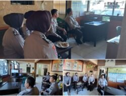 Meningkatkan Keimanan Dan Ketakwaan Anggota Polsek Jabung Mengikuti Pembinaan Rohani Serta Mental Secara Virtual