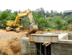Membantu Program Pemerintah TMMD Reguler Ke 119 Membangun Plat Beton