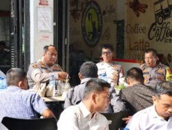 Kapolres Pijay Ngopi Bareng Untuk Meningkatkan Silaturrahmi Dan Keselamatan Masyarakat