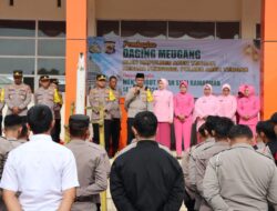 Sambut Bulan Suci Ramadhan Kapolres Aceh Tengah Bagikan Daging Tradisi Meugang Kepada Personel, Personel Brimob dan Insan Pers