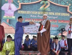 Pj. Bupati Asra Secara Simbolis Menyerahkan Bantuan Untuk Rakyat Palestina