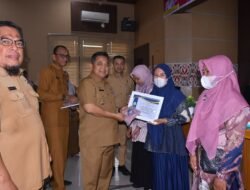 Pj. Bupati Asra Menaikkan Honor Para Kader Sebagai Bentuk Semangat Para Pahlawan Stunting