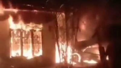 Diteror Lewat FB, Terakhir Rumah dan Mobil Oknum Wartawan Dibakar OTK Menggunakan Bom Molotov