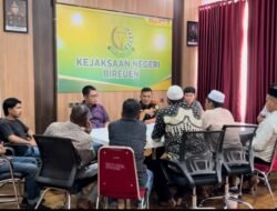 Kajari Bireuen, Fasilitasi Permasalahan Rumah Rehap Desa Alue Bayeu Utang