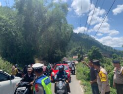 Lagi Kapolres Aceh Tengah Terjun Lakukan Patroli Monitoring Arus Lalu Lintas di Lokasi Wisata Danau Lut tawar