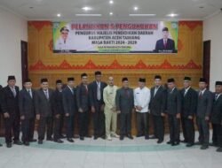 Pj Bupati Asra Melantik 19 Orang Pengurus MPD Periode 2024-2029