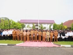 Pj Bupati Pidie Menyerahkan Surat Keputusan (SK) Bagi PPPK Formasi Tahun 2023