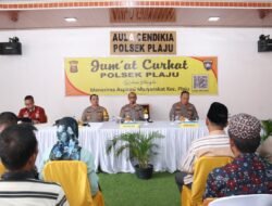 Jumat Curhat Dihadiri Kapolda Sumsel di Aula Polsek Plaju, Menerima Aspirasi Masyarakat, Merespon dan Beri Solusi