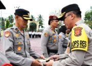 Kapolres Aceh Timur Beri Penghargaan pada Anggota Berprestasi