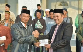 Terima Gaji THR, ASN Pemkab Bener Meriah santuni 400 Fakir Miskin Se-Kabupaten Bener Meriah