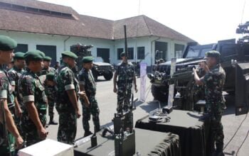 Pangdivif 2 Kostrad Sambangi Yonarhanud 2/ABW Dan Yonarmed 1/AY