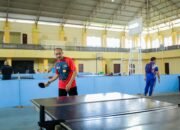 Pj Bupati Asar Melawan Pj Sekda Aceh Tamiang Dalam Pertandingan Eksibisi Turnamen Tenis Meja