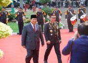 Prabowo Subianto Terima Penghargaan Tanda Kehormatan Bintang Bhayangkara Utama Polri