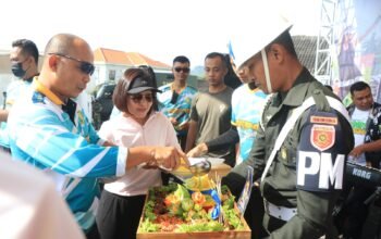 Semarakkan HUT POMAD, Pangdivif 2 Kostrad Ikuti Gowes