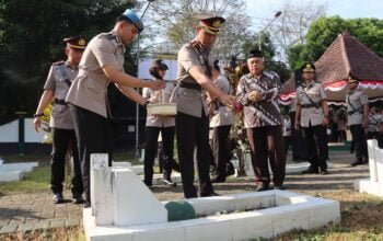 Sambut Hari Bhayangkara ke-78, Kapolres Malang Pimpin Ziarah ke TMP Prayuda Nirwana
