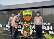 Sambut Hari Bhayangkara Ke-78, Polres Pelabuhan Belawan Laksanakan Ziarah Makam Pahlawan