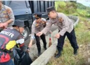 Polsek Linge Polres Aceh Tengah Bersihkan Sarana Pasilitas Umum Dalam Rangka Menyambut Hut Bhayangkara Ke-78