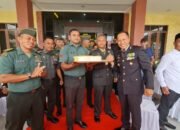 Beri Surprise di HUT Bhayangkara ke 78, Dandim 0111/Bireuen Beri Kejutan Ke Kapolres Bireuen.