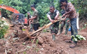 Kenang Jasa Pahlawan, TNI Buka Jalur Menuju Makam Cut Meutia Di Aceh Utara.