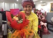 Dr Ligia Emila SS M.Hum Sukses Raih Gelar Doktor dengan Hasil Cum Laude