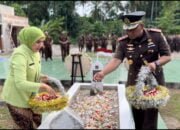 Kajari Bireuen, Ziarah Ke Taman Makan Pahlawan Dalam Rangka Peringatan HBA Dan HUT IAD