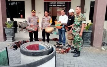 APH Jombang, Gerebek Arena Judi Sabung Ayam di Daerah Pondok Pesantren
