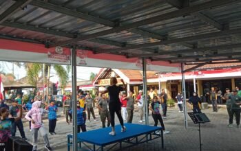 Kapolsek Sumobito Gelar Olahraga Bersama Forkopimcam Sumobito