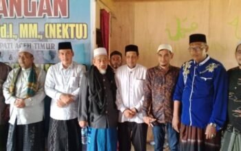 Ditepung Tawar Oleh Tengku Nektu Dan Amad Leumbeng Temu Ramah Dengan Tokoh masyarakat 
