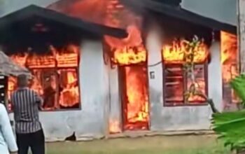 Satu rumah permanen di Desa Teupin Siron Gandapura terbakar dan 1 korban meninggal