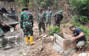 Untuk Bangunan Gorong-gorong Kuat dan Kokoh, Satgas TMMD Bangun Leneng
