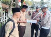 Satlantas Polres Aceh Tengah Edukasi Masyarakat Disertai Pembagian Brosur