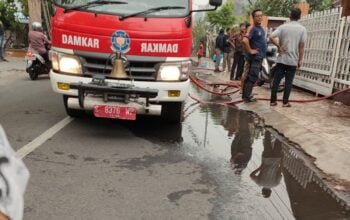 Terdengar Suara Ledakan, Rumah Warga Di Jombang Terbakar