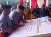 Calon Bupati Aceh Tamiang Bersana Wakil Bupati Melakukan Tandatangan Deklarasi Pemilu Damai