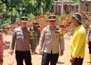 Tinjau Lokasi Bencana Longsor Dan Banjir Bandang, Kapolres Salurkan Bantuan Kemanusiaan