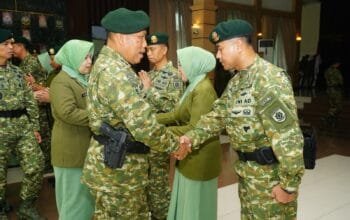 Pangdivif 2 Kostrad Pimpin Acara Serah Terima Jabatan Dandenpal Divif 2 Kostrad dan Acara Tradisi Laporan Korps Pamen Divif 2 Kostrad
