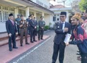 Kasdim dan Personel Jajaran Kodim 0102/Pidie Ikuti Upacara Hari Sumpah Pemuda ke-96 di Lapangan Kantor Bupati Pidie