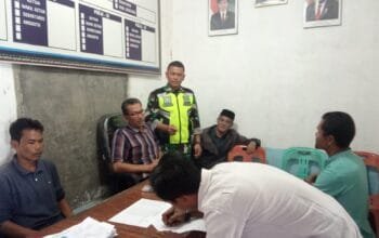 Tingkatkan Sinergitas Babinsa Melaksanakan Komsos Dengan Perangkat Desa