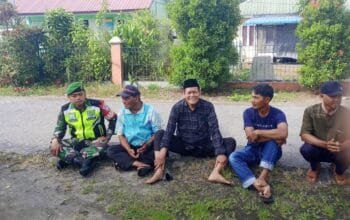 Komsos Bersama Masyarakat, Ini Yang Dibahas Serma Suyikno Babinsa Koramil 09 Ketol