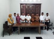 Pasangan Zaman Sampaikan Apresiasi Terhadap Timnya Dalam Konferensi Pers