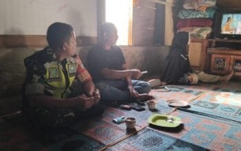 Antisipasi Bencana Alam Di Wilayah Binaannya, Ini Yang Dilakukan Sertu Sabarudin Bersama Tokoh Masyarakat