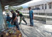 Menghadapi Cuaca Tidak Menentu, Ini Yang Disampaikan Babinsa Koramil 09 Ketol Kepada Warganya