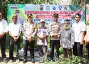 Dukung Ketahanan Pangan, Kapolres Pidie Jaya Serahkan Bantuan Pertanian kepada Kelompok Tani Barona Jaya