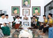 Kapolres Jombang Sowan Kyai Pondok Pesantren Tebuireng