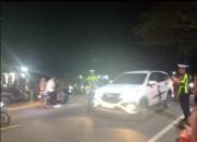 Satlantas Polres Pidie Jaya Sigap Atasi Kemacetan di Jalur Wisata Pantai Kuthang