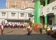 Jadi Pembina Upacara, Kanit Binmas Polsek Bebesen Ajak Siswa Hindari Bullying Dan Perilaku Negatif