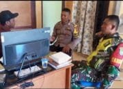 Serka Adi Sunoto Bersama Babinkamtibmas melaksanakan Pendataan Tentang Klasifikasi Jumlah Penduduk