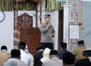 Safari Subuh Di Masjid Jami’ Babussalam, Wakapolres Aceh Tengah Sampaikan Bahaya Narkoba, Perjudian Dan Penerimaan Polri