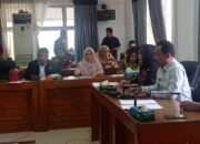Komisi I DPRK Atam Melakukan RDP Terkait Dugaan Sengketa Lahan Masyarakat Dengan Pt Anugrah Sekumur