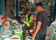 Sertu Jefri Melaksanakan Pengecekan Harga Pupuk Dan Obat-obatan Pertanian