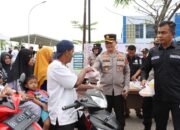 Selama 14 Hari Ramadhan, Polres Pidie Jaya Bagikan 3.500 Takjil kepada Masyarakat